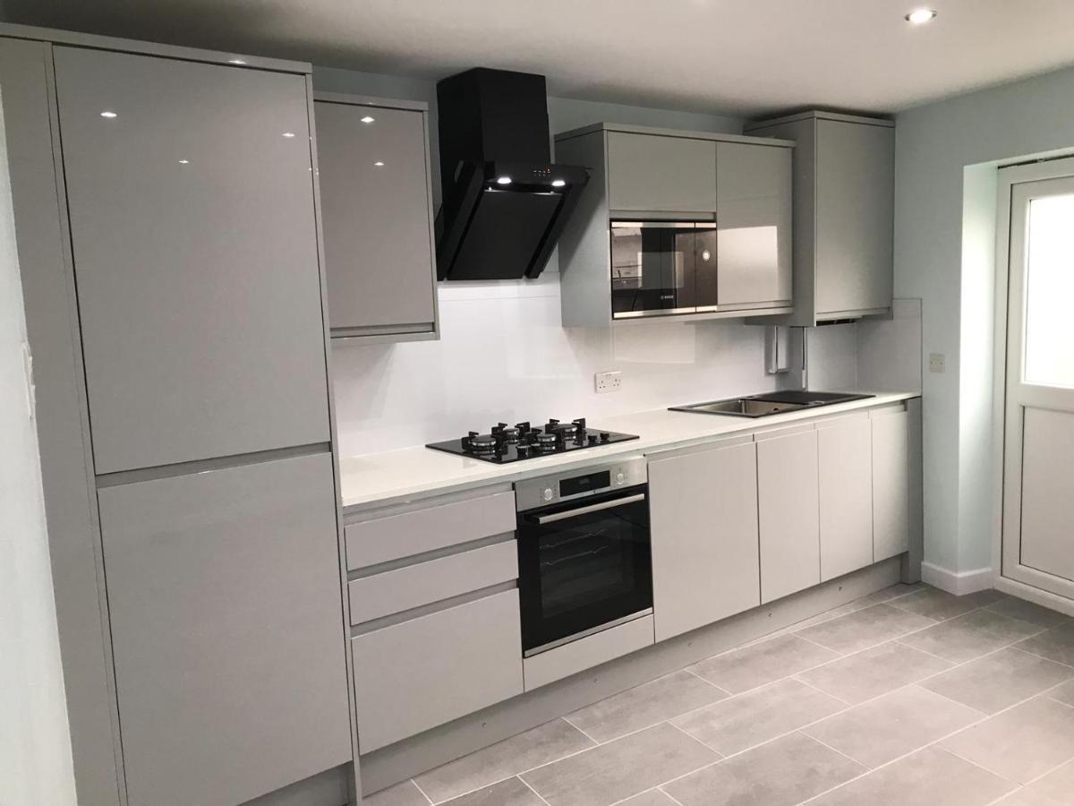 One Bedroom Apartment Goodmayes Dış mekan fotoğraf