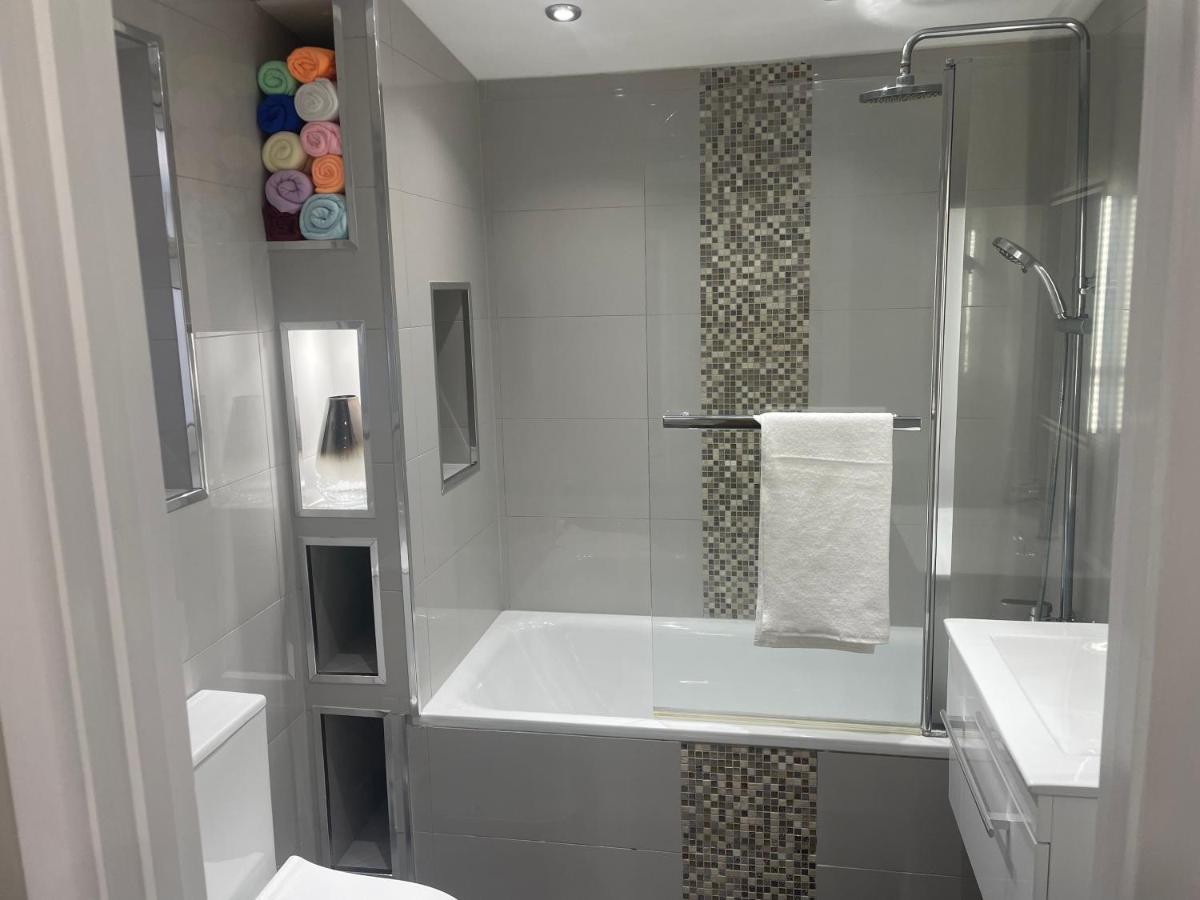 One Bedroom Apartment Goodmayes Dış mekan fotoğraf