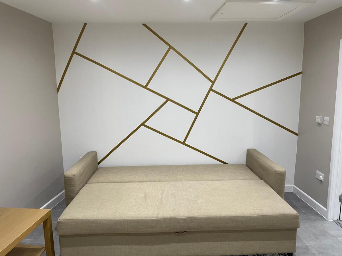 One Bedroom Apartment Goodmayes Dış mekan fotoğraf